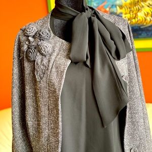 Elle gray tweed swing jacket with floral appliqué
